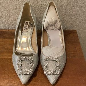 Badgley Mischka Carrie Crystal Embellished Pumps Silver Glitter Women’s 8.5
